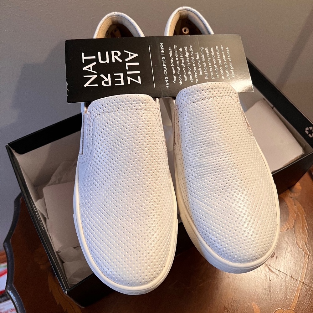 Naturalized Women’s leather slip on sneakers size 6.5